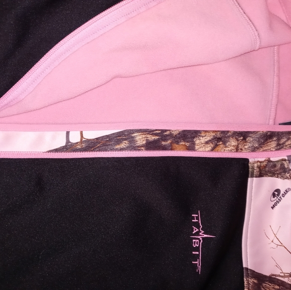 Mossy Oak Women's Habit Pink Camo Jacket - Picture 8 of 11
